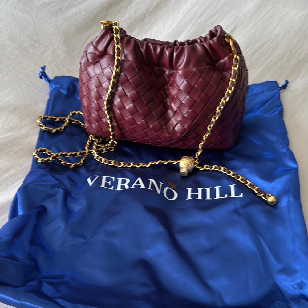 Red Shoulder Bag with Woven Leather and Gold Chain Strap